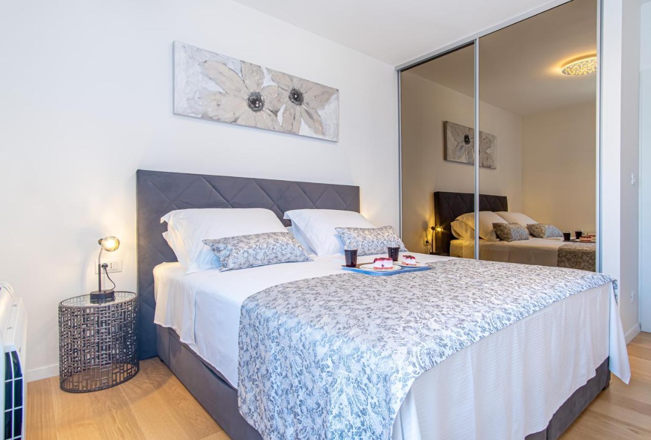 Euphoria Luxury Apartment Split Exterior photo